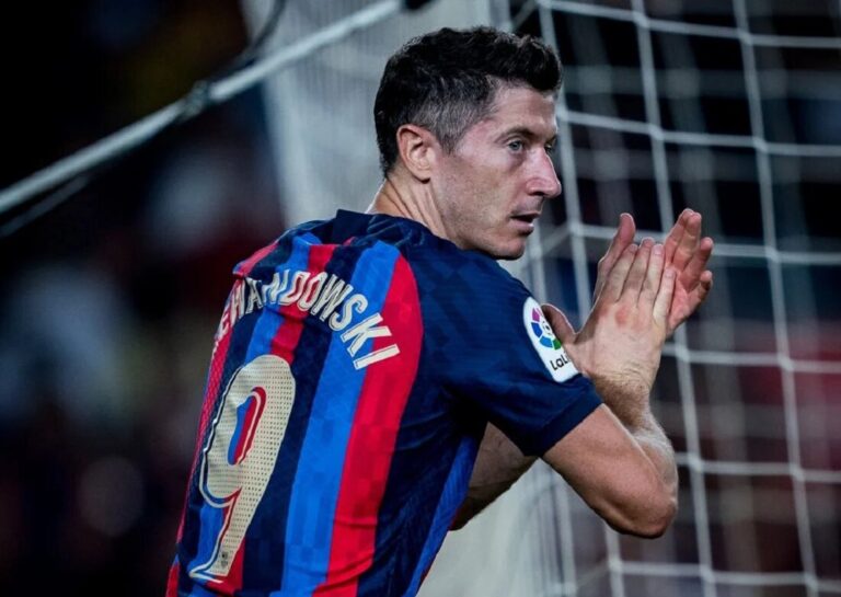 Lewandowski pelo Barcelona